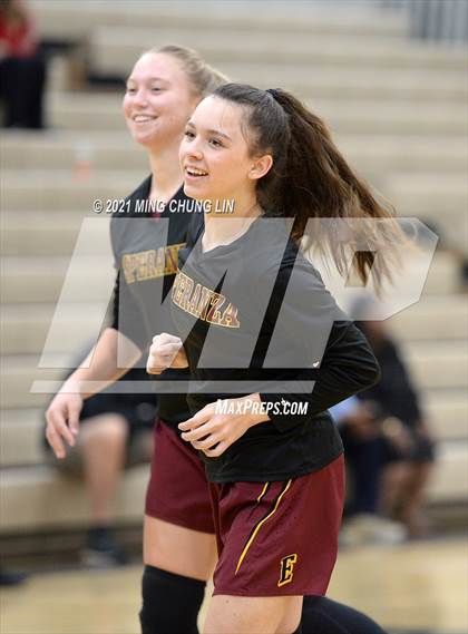 Thumbnail 1 in Santa Margarita vs. Esperanza (Tom Riach Tournament) photogallery.