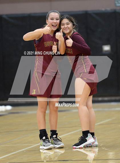 Thumbnail 2 in Santa Margarita vs. Esperanza (Tom Riach Tournament) photogallery.