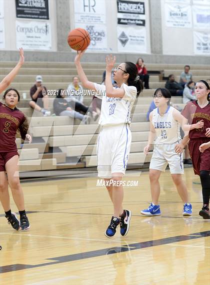 Thumbnail 1 in Santa Margarita vs. Esperanza (Tom Riach Tournament) photogallery.