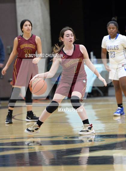 Thumbnail 3 in Santa Margarita vs. Esperanza (Tom Riach Tournament) photogallery.
