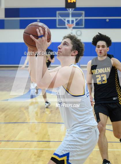 Thumbnail 3 in Anderson vs Brennan (Spurs High School Showcase) photogallery.