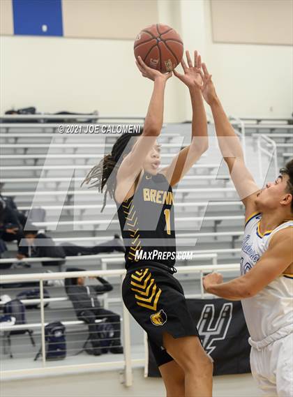 Thumbnail 2 in Anderson vs Brennan (Spurs High School Showcase) photogallery.