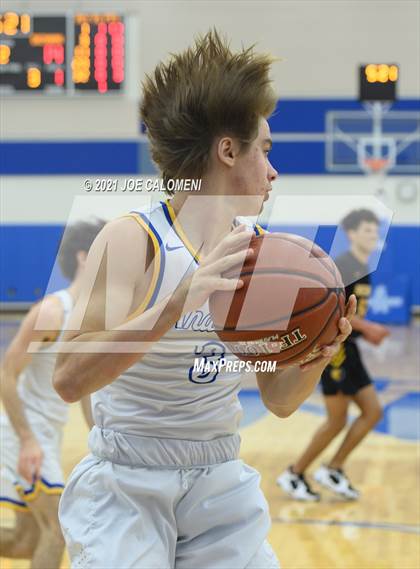 Thumbnail 1 in Anderson vs Brennan (Spurs High School Showcase) photogallery.