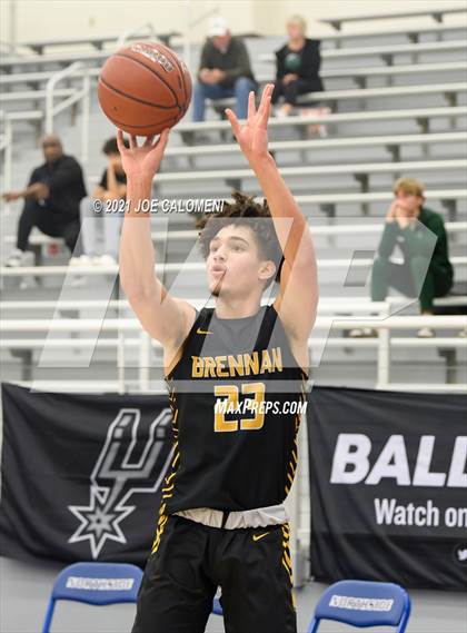 Thumbnail 2 in Anderson vs Brennan (Spurs High School Showcase) photogallery.
