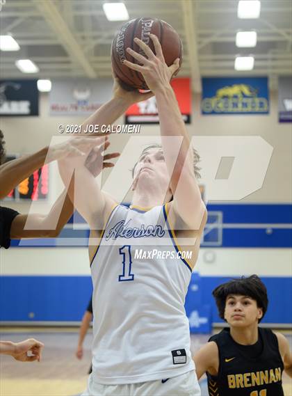 Thumbnail 1 in Anderson vs Brennan (Spurs High School Showcase) photogallery.