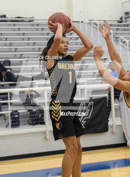 Thumbnail 3 in Anderson vs Brennan (Spurs High School Showcase) photogallery.