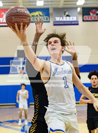 Thumbnail 3 in Anderson vs Brennan (Spurs High School Showcase) photogallery.