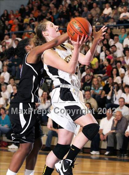 Thumbnail 3 in Keystone vs. Winchester Thurston (PIAA Class AA First Round) photogallery.