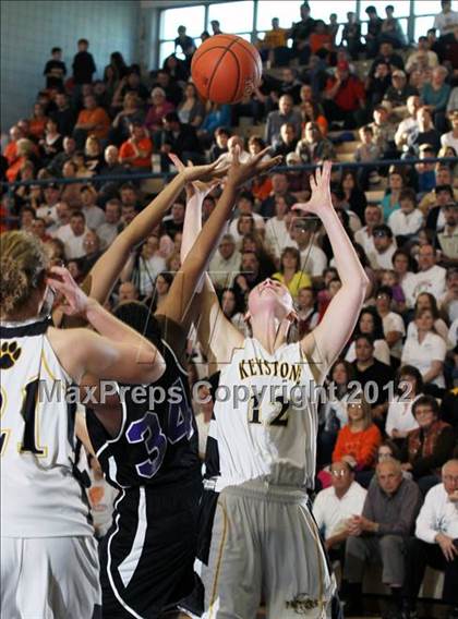 Thumbnail 3 in Keystone vs. Winchester Thurston (PIAA Class AA First Round) photogallery.