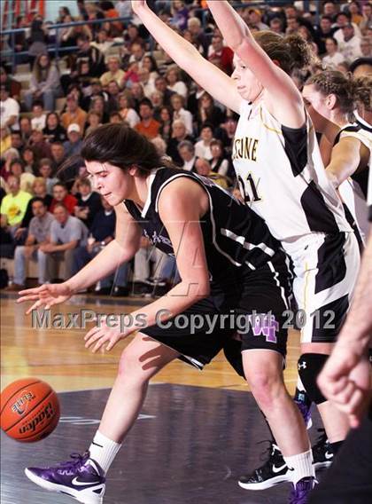 Thumbnail 2 in Keystone vs. Winchester Thurston (PIAA Class AA First Round) photogallery.