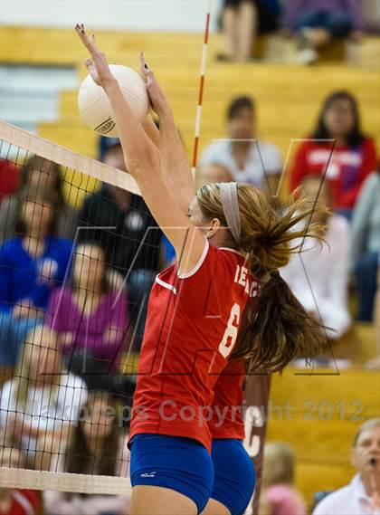 Thumbnail 3 in Cherry Creek @ Cherokee Trail photogallery.