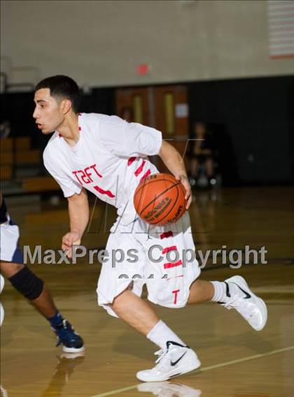 Thumbnail 1 in Taft vs. La Marque (McDonald's Texas Invitational) photogallery.