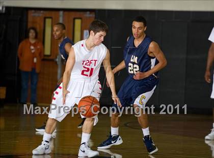 Thumbnail 1 in Taft vs. La Marque (McDonald's Texas Invitational) photogallery.