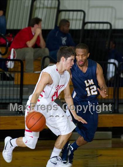 Thumbnail 2 in Taft vs. La Marque (McDonald's Texas Invitational) photogallery.