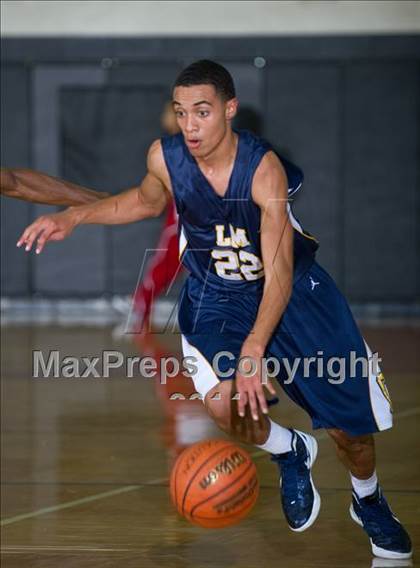 Thumbnail 1 in Taft vs. La Marque (McDonald's Texas Invitational) photogallery.