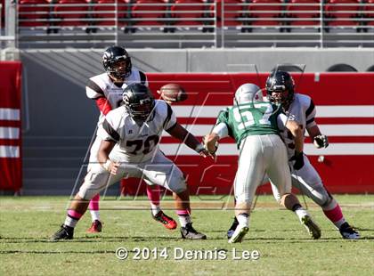 Thumbnail 2 in James Logan vs. De La Salle photogallery.