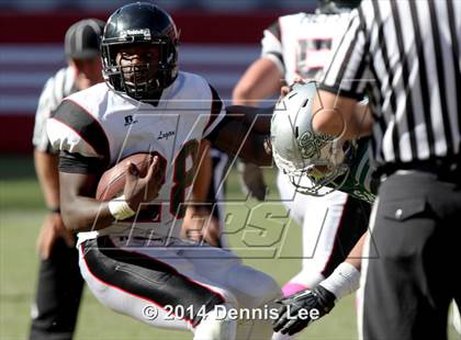 Thumbnail 2 in James Logan vs. De La Salle photogallery.