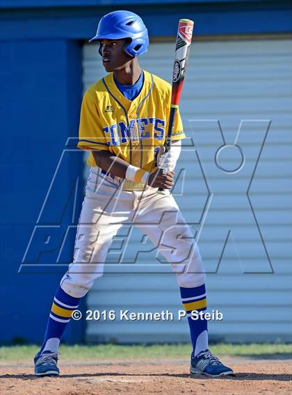 Thumbnail 1 in Holy Savior Menard @ St. Charles Catholic (LHSAA 2A Quarterfinal Playoff G1) photogallery.