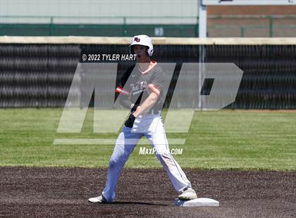 Thumbnail 3 in Lebanon vs. Beech Grove (IHSAA 3A Regional Semi-Final) photogallery.