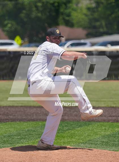 Thumbnail 1 in Lebanon vs. Beech Grove (IHSAA 3A Regional Semi-Final) photogallery.
