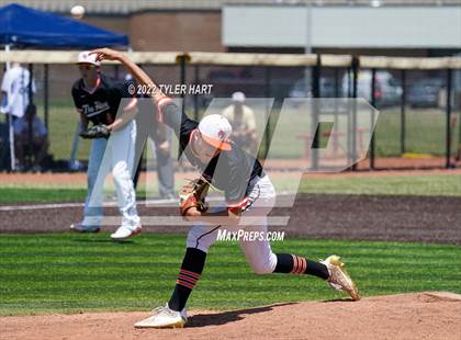 Thumbnail 1 in Lebanon vs. Beech Grove (IHSAA 3A Regional Semi-Final) photogallery.