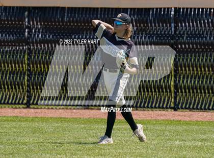 Thumbnail 1 in Lebanon vs. Beech Grove (IHSAA 3A Regional Semi-Final) photogallery.