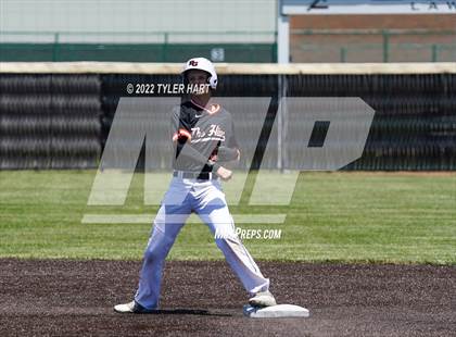 Thumbnail 2 in Lebanon vs. Beech Grove (IHSAA 3A Regional Semi-Final) photogallery.