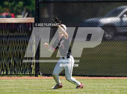 Thumbnail 1 in Lebanon vs. Beech Grove (IHSAA 3A Regional Semi-Final) photogallery.