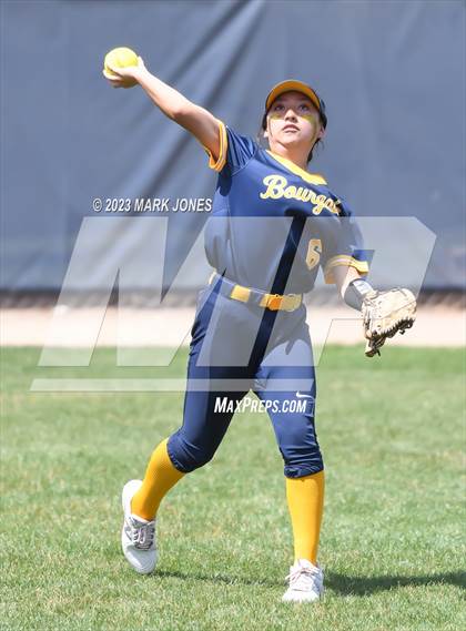 Thumbnail 2 in Wickenburg @ Bourgade Catholic photogallery.