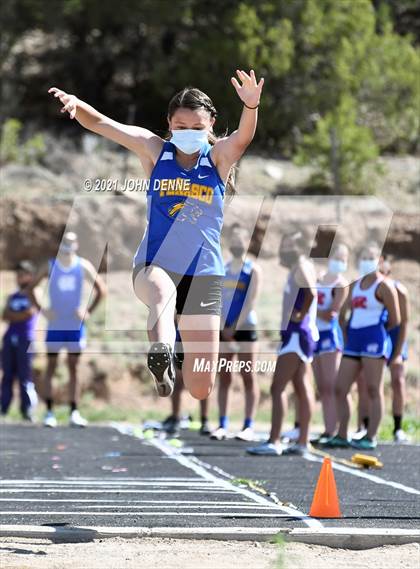Thumbnail 3 in Penasco Invitational photogallery.