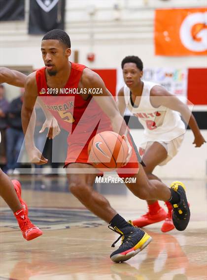 Thumbnail 3 in Fairfax vs. Westchester photogallery.