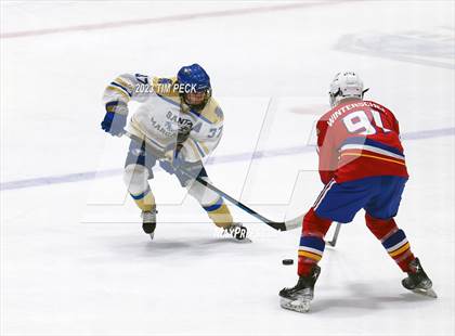 Thumbnail 3 in Santa Margarita @ Los Alamitos photogallery.