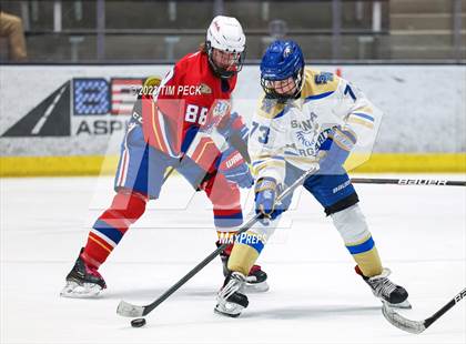Thumbnail 1 in Santa Margarita @ Los Alamitos photogallery.