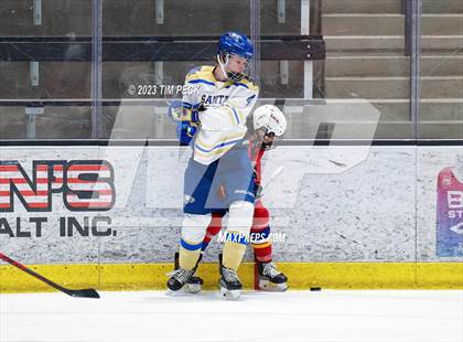 Thumbnail 2 in Santa Margarita @ Los Alamitos photogallery.