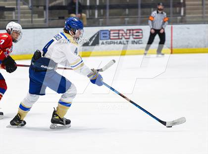 Thumbnail 2 in Santa Margarita @ Los Alamitos photogallery.