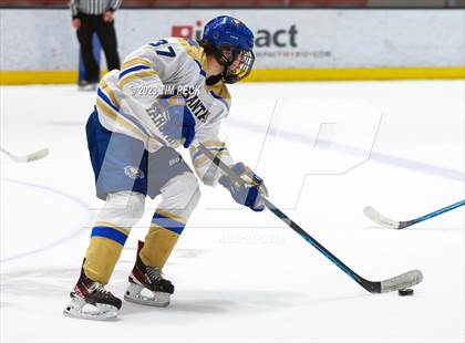 Thumbnail 2 in Santa Margarita @ Los Alamitos photogallery.