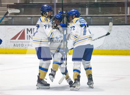 Thumbnail 2 in Santa Margarita @ Los Alamitos photogallery.
