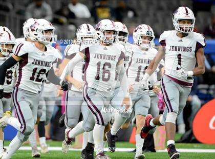 Thumbnail 3 in St. James vs. Jennings (LHSAA Class 3A Final) photogallery.