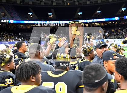 Thumbnail 3 in St. James vs. Jennings (LHSAA Class 3A Final) photogallery.