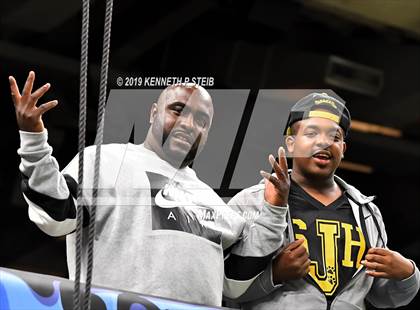 Thumbnail 1 in St. James vs. Jennings (LHSAA Class 3A Final) photogallery.