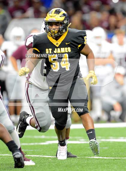 Thumbnail 1 in St. James vs. Jennings (LHSAA Class 3A Final) photogallery.