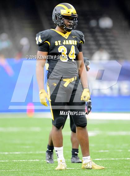 Thumbnail 2 in St. James vs. Jennings (LHSAA Class 3A Final) photogallery.