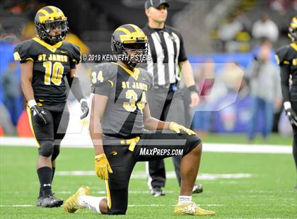 Thumbnail 3 in St. James vs. Jennings (LHSAA Class 3A Final) photogallery.