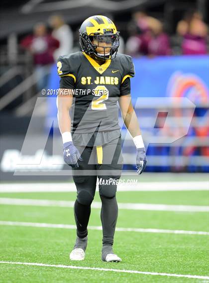 Thumbnail 2 in St. James vs. Jennings (LHSAA Class 3A Final) photogallery.