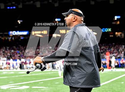 Thumbnail 1 in St. James vs. Jennings (LHSAA Class 3A Final) photogallery.