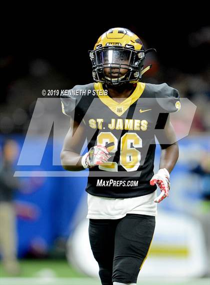 Thumbnail 1 in St. James vs. Jennings (LHSAA Class 3A Final) photogallery.