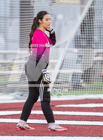 Thumbnail 2 in Morgan City @ E.D. White (LHSAA Division III Bi-District) photogallery.