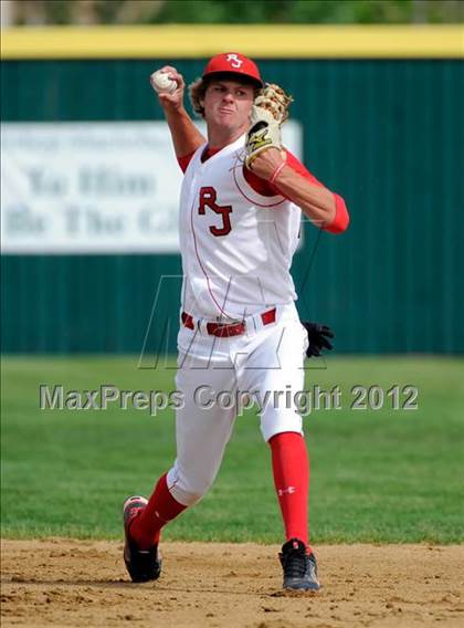 Thumbnail 2 in Regis Jesuit vs. Dakota Ridge (2012 Class 5A State Baseball Tournament) photogallery.