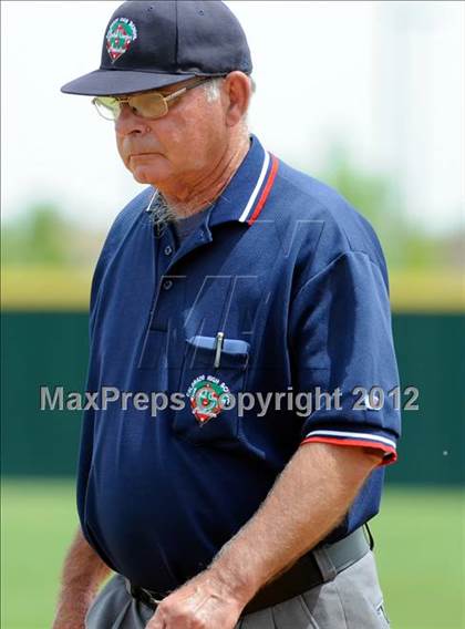 Thumbnail 3 in Regis Jesuit vs. Dakota Ridge (2012 Class 5A State Baseball Tournament) photogallery.