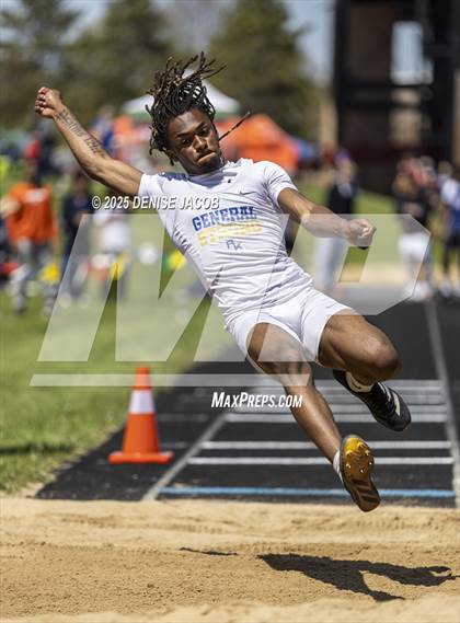 Thumbnail 2 in Myrhum Invitational (Long Jump Flight 3) photogallery.